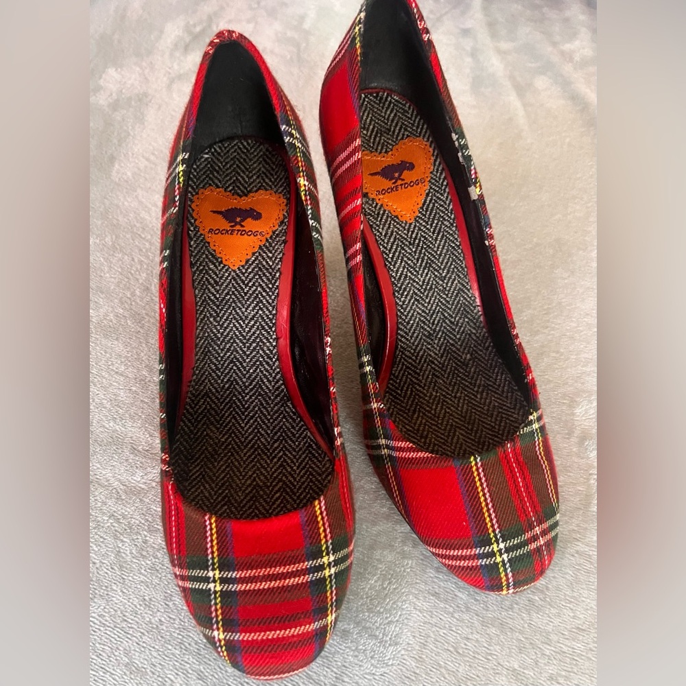 Rocket Dog Women's Red Plaid Heels
